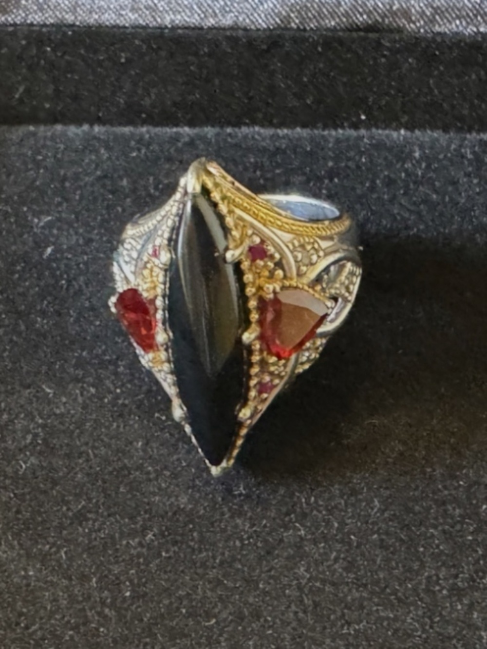 NICKY BUTLER BLACK ONYX AND GARNET Ring, size 8, NWOT